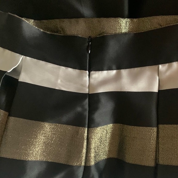 Holiday midi skirt - Picture 2 of 5